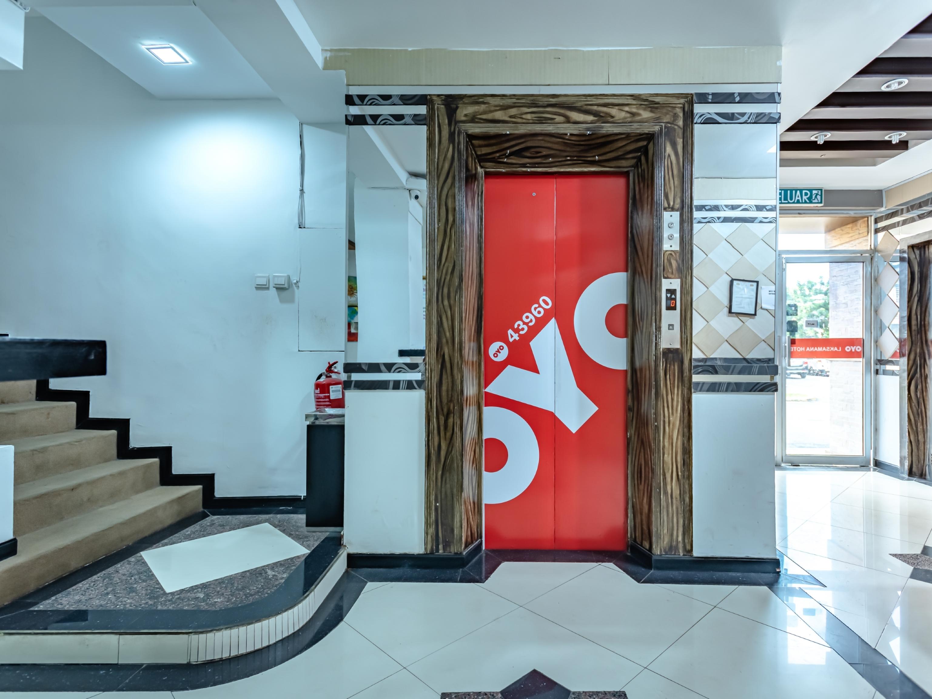 טאוואו Oyo 43960 Laksamana Executive & Boutique Hotel מראה חיצוני תמונה