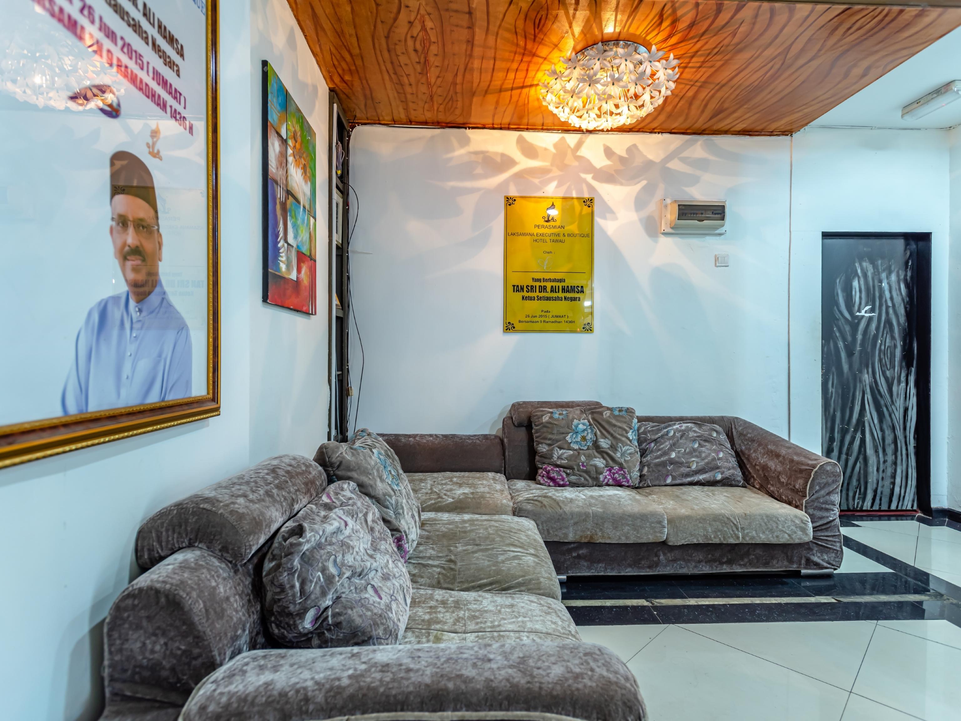 טאוואו Oyo 43960 Laksamana Executive & Boutique Hotel מראה חיצוני תמונה
