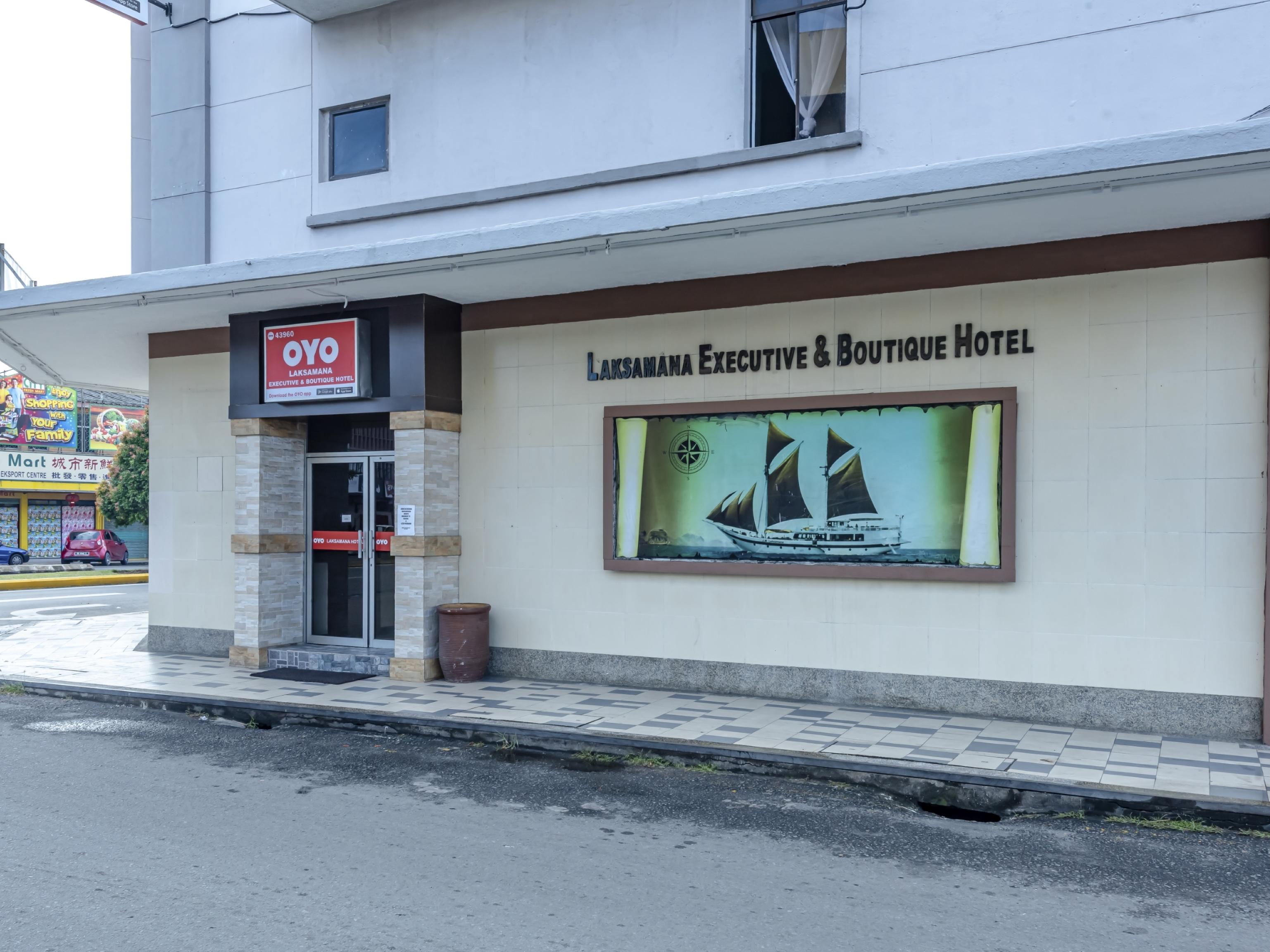 טאוואו Oyo 43960 Laksamana Executive & Boutique Hotel מראה חיצוני תמונה