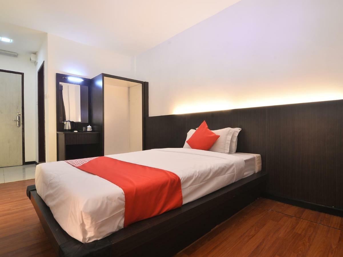 טאוואו Oyo 43960 Laksamana Executive & Boutique Hotel מראה חיצוני תמונה