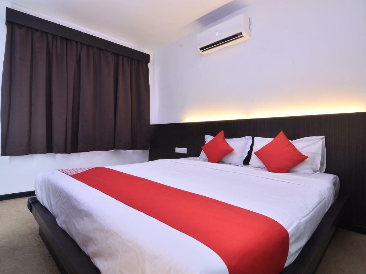 טאוואו Oyo 43960 Laksamana Executive & Boutique Hotel מראה חיצוני תמונה