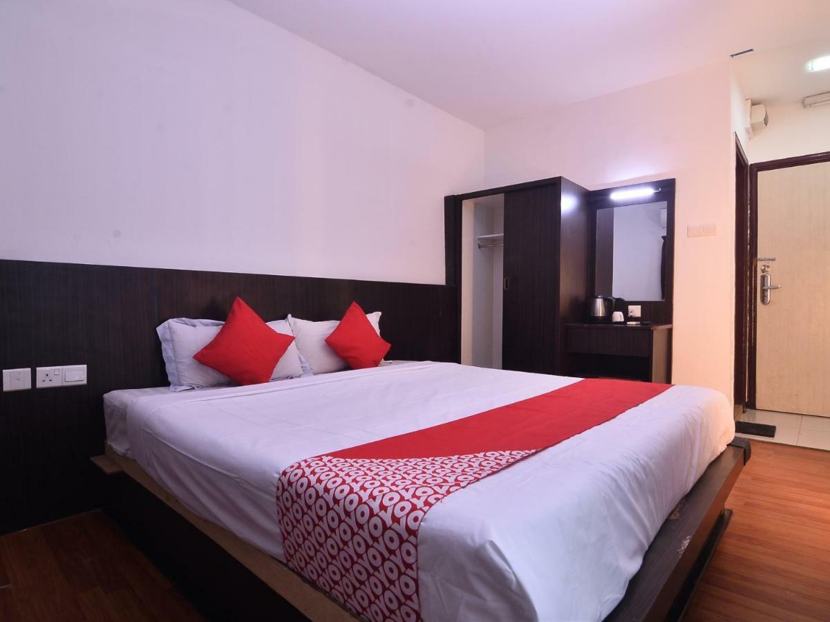 טאוואו Oyo 43960 Laksamana Executive & Boutique Hotel מראה חיצוני תמונה