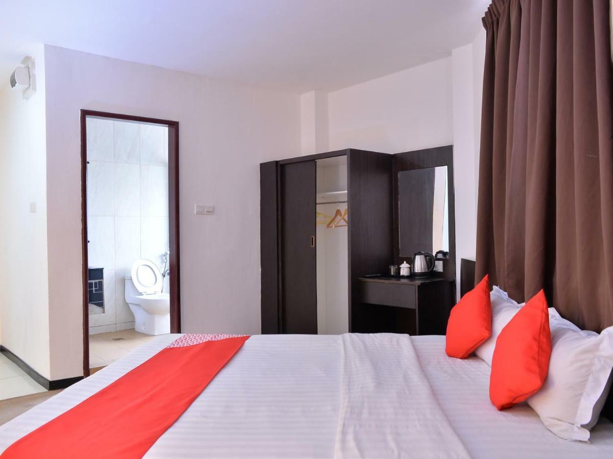 טאוואו Oyo 43960 Laksamana Executive & Boutique Hotel מראה חיצוני תמונה