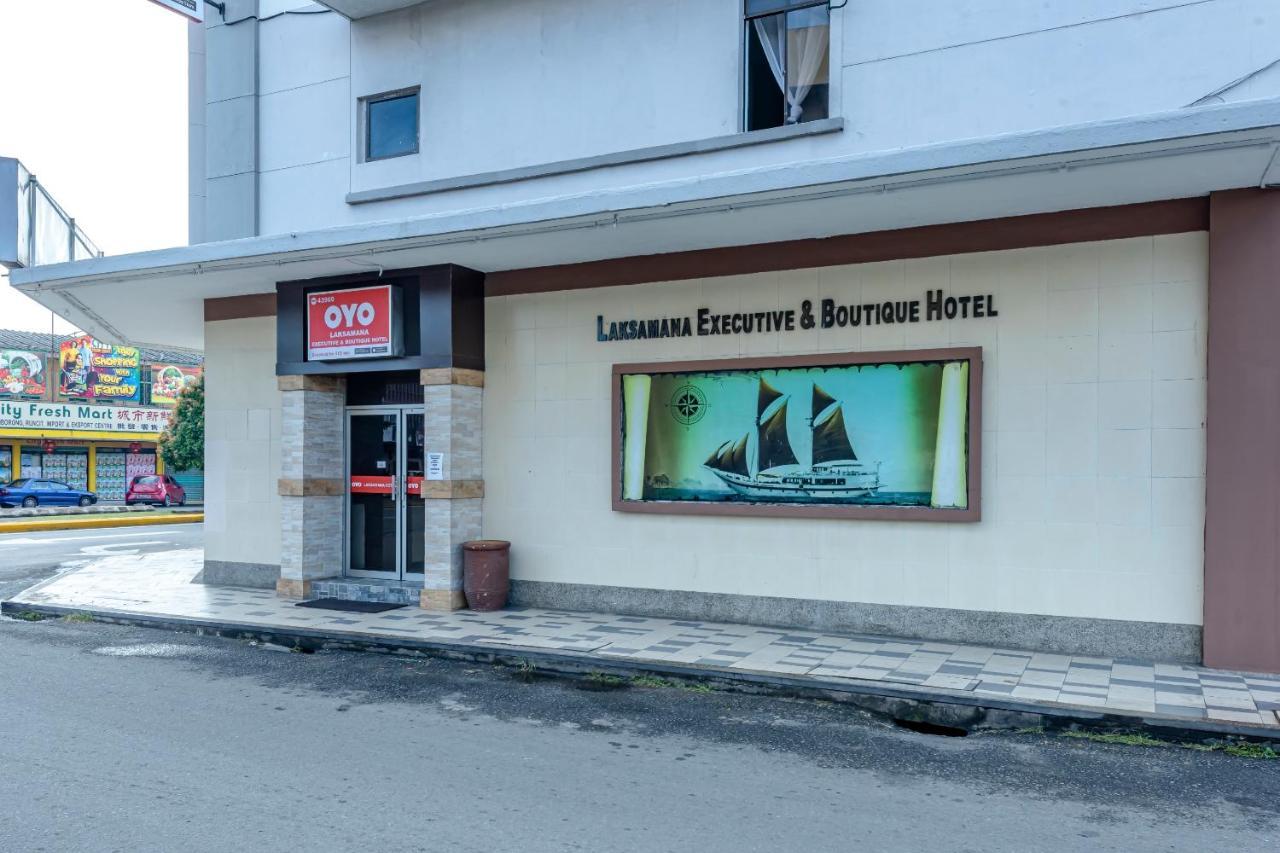 טאוואו Oyo 43960 Laksamana Executive & Boutique Hotel מראה חיצוני תמונה